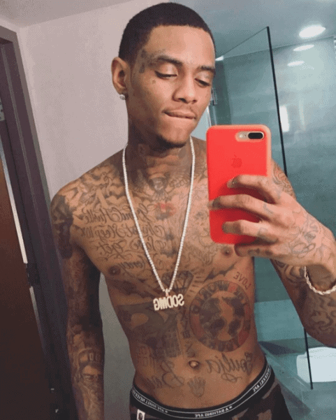 Soulja Boy selfie in mirror