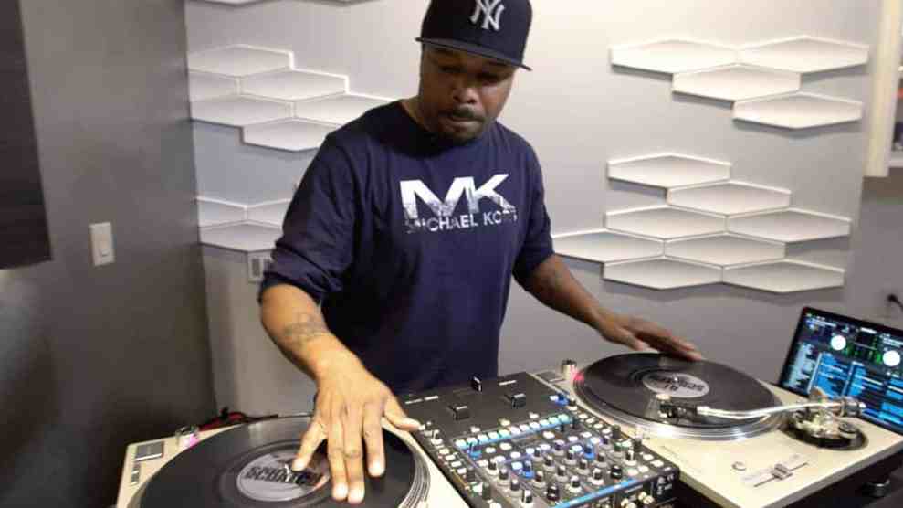 DJ Scratch