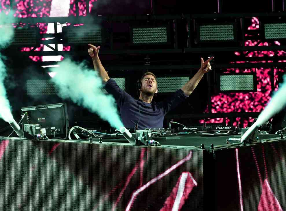 Calvin Harris performing