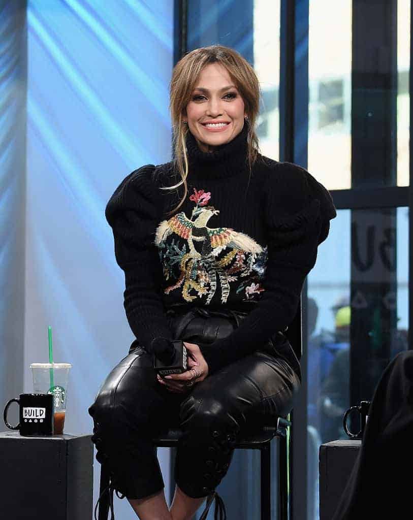 Jennifer Lopez on Build set