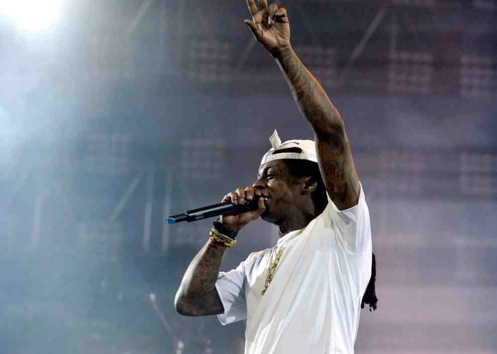 Lil' Wayne performing