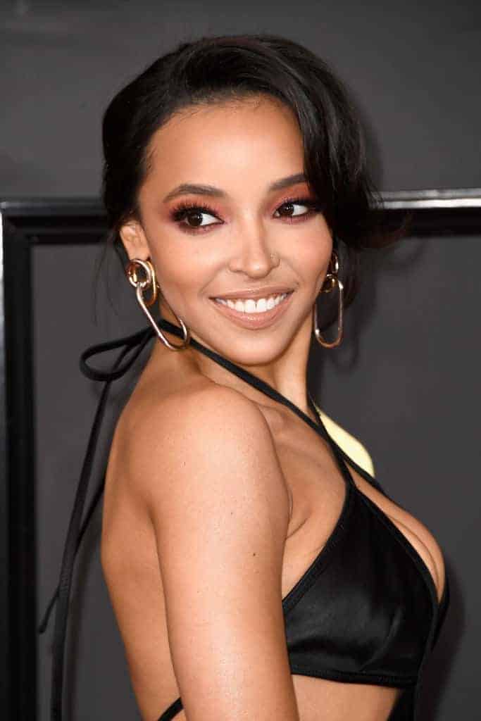 Tinashe at Grammys