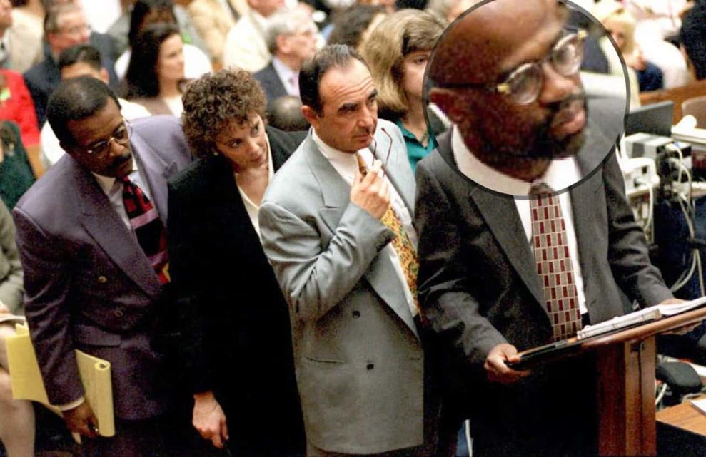 Chris Dardenleaving OJ Simpson trial in 1994