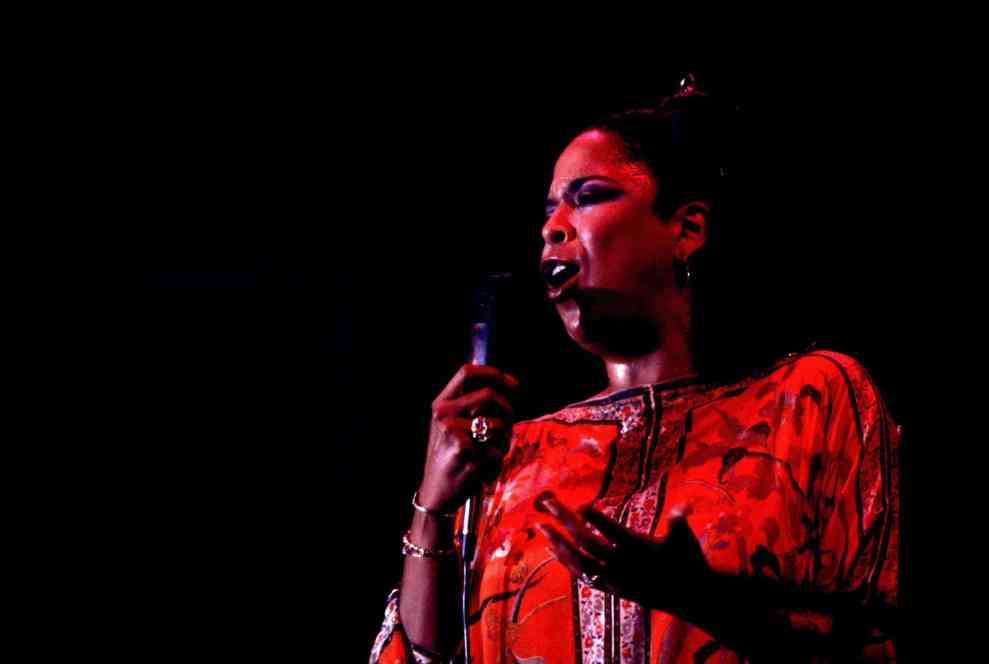 Della Reese performs on 8/18/78 in Chicago