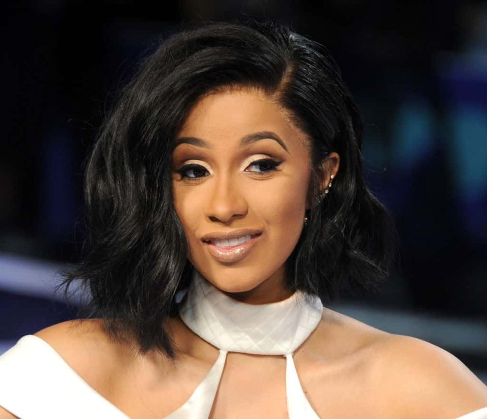 Cardi B arrives at the 2017 MTV Video Music Awards