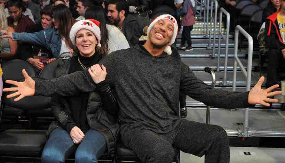 LaVar Ball and Tina Ball attend a basketball game between the Los Angeles Lakers and the Minnesota Timberwolves 12/25/17