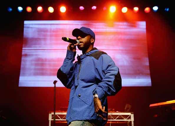 6lack performing on stage