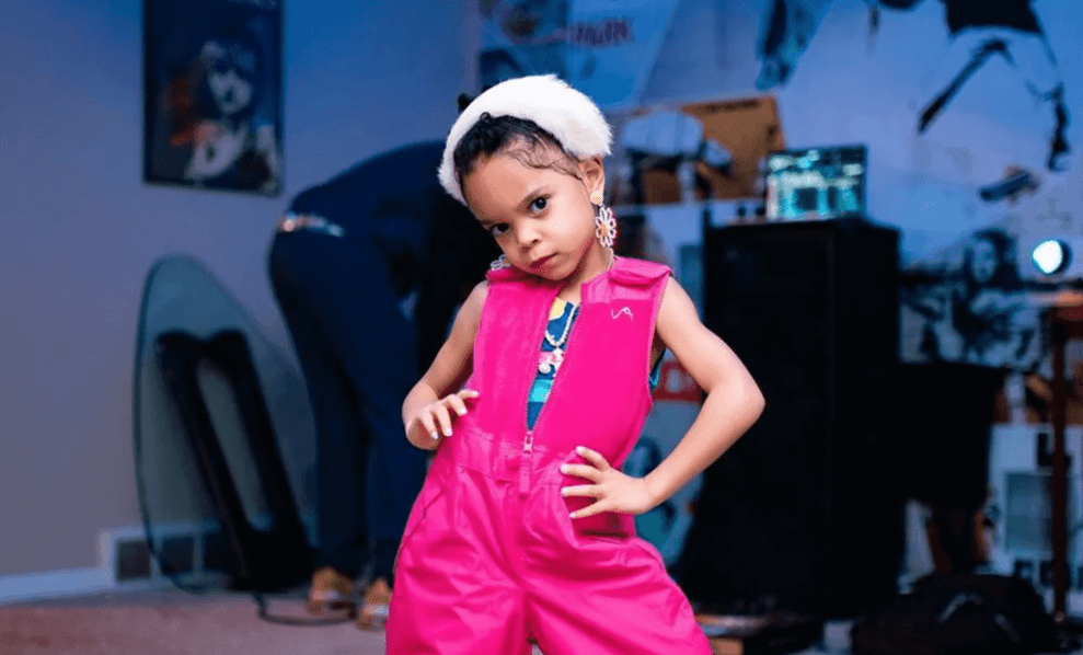 Monsters-ZaZa|Alt-Photo