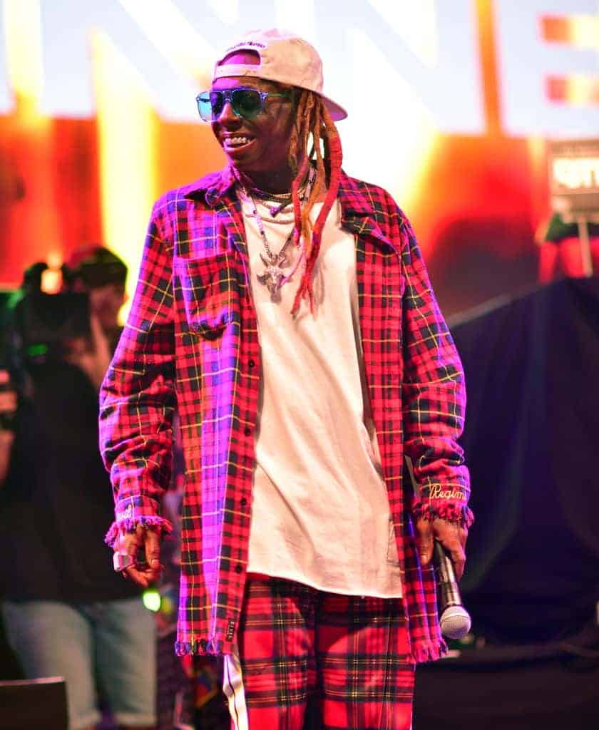 Lil Wayne wearing all red on stage