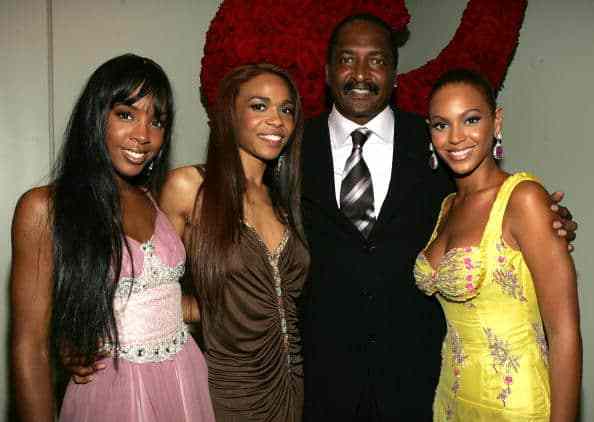 Singers Kelly Rowland
