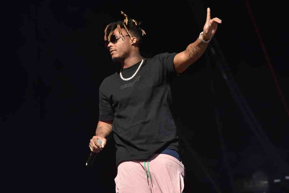 Juice WRLD wearing black and pink