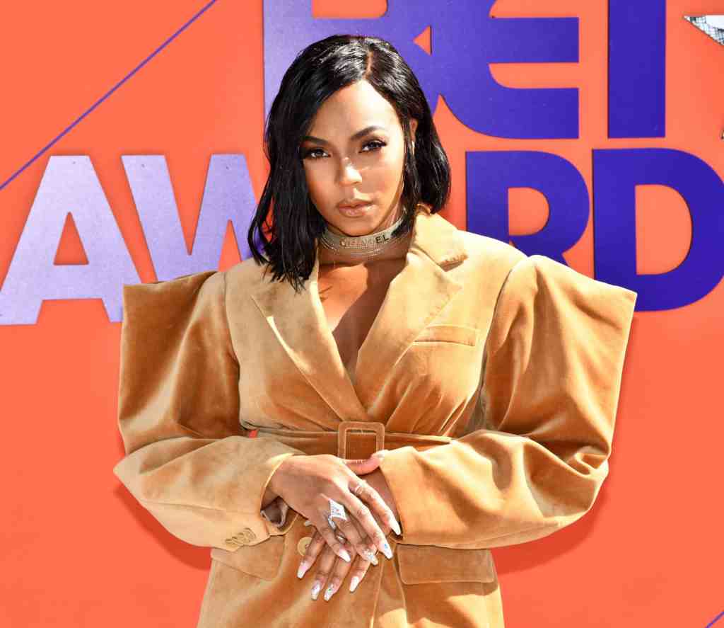 Ashanti Details How She Pulled Up w. Vaseline & A Baseball Bat To Protect Her Sister From An Abusive Ex