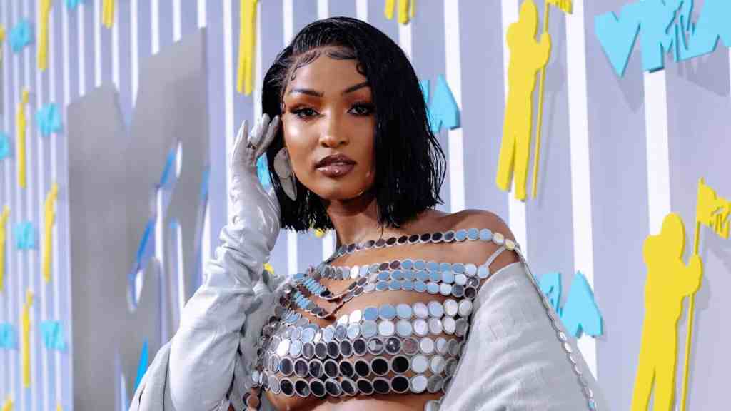 The Internet Reacts To Shenseea’s Claim That ‘Bob Marley Is Bigger Than Michael Jackson’