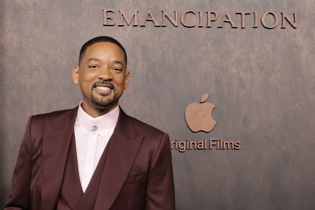 Will Smith’s ‘Men in Black’ Surprise Performance At Coachella