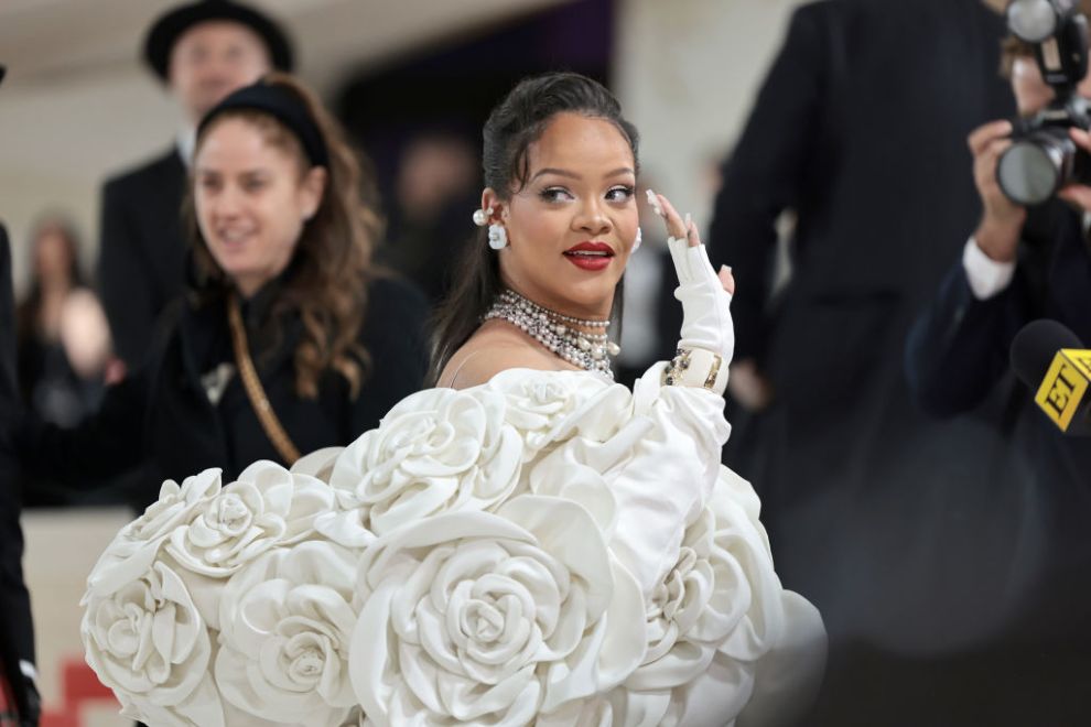 Rihanna attends The 2023 Met Gala Celebrating "Karl Lagerfeld: A Line Of Beauty" at The Metropolitan Museum of Art on May 01, 2023 in New York City.