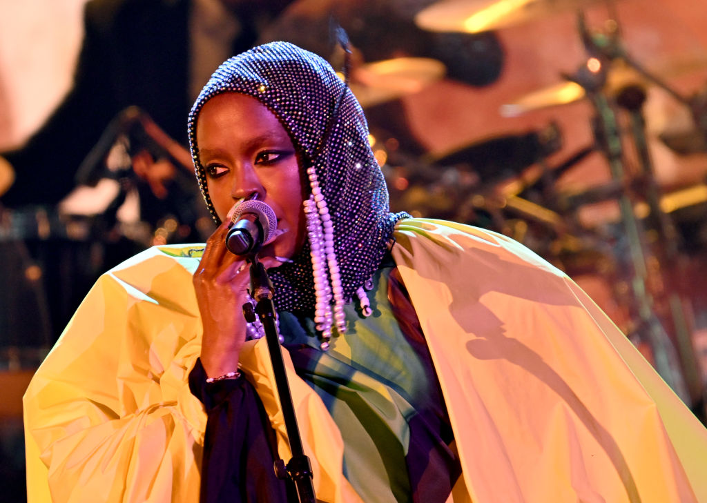 Lauryn Hill Gives Heartfelt Tribute To Roberta Flack
