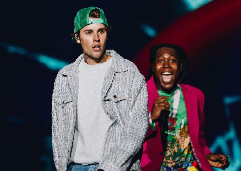 Justin Bieber Joins Don Toliver On Stage In Los Angeles, Performs “Private Landing”