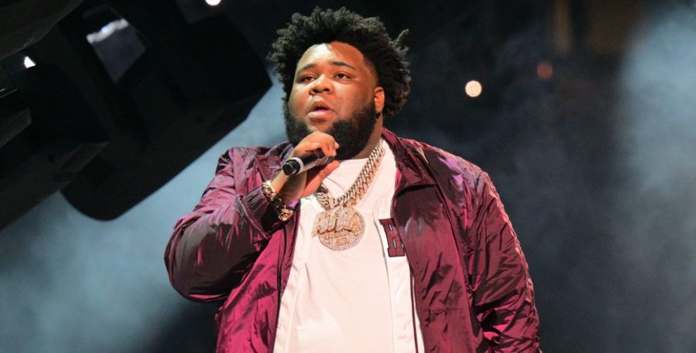 ATLANTA, GA - DECEMBER 1: Rapper Rod Wave performs onstage during "The Beautiful Mind Tour" with Rod Wave at State Farm Arena on December 1, 2022 in Atlanta, Georgia.