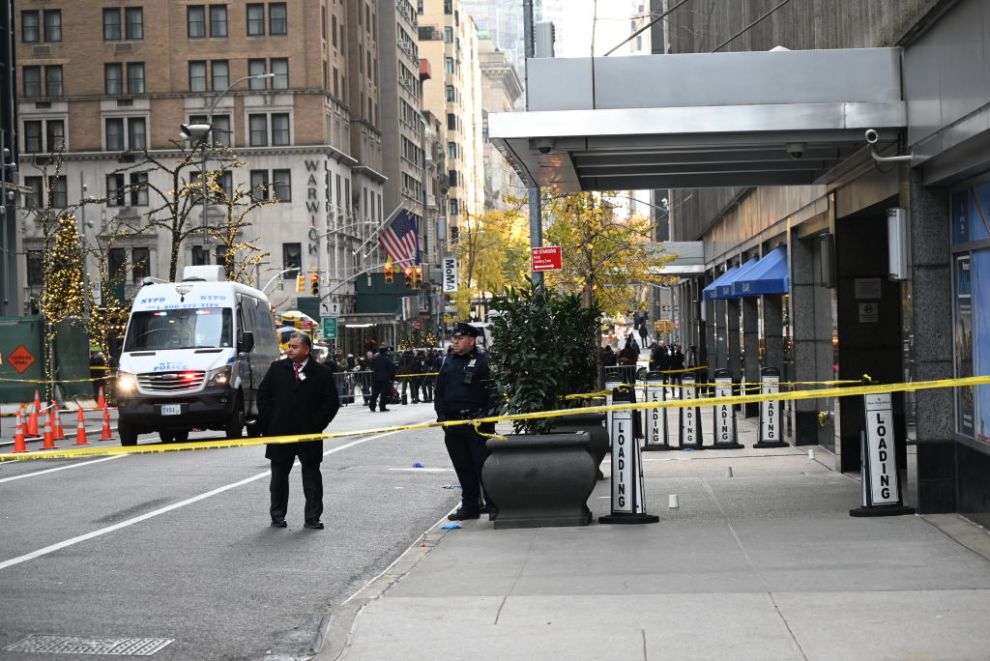MANHATTAN, NEW YORK, UNITED STATES - DECEMBER 4: Police officers take security measures as CEO of UnitedHealthcare Brian Thompson shot and killed in Midtown Manhattan, New York, United States on December 4, 2024. The CEO of UnitedHealthcare was killed in a Midtown shooting near a hotel on 54th Street between 6th and 7th Avenues. He was rushed to an area hospital and later died.