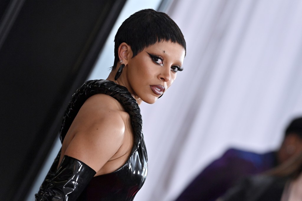 Doja Cat Defends Controversial “Vie” Album Cover with Conviction