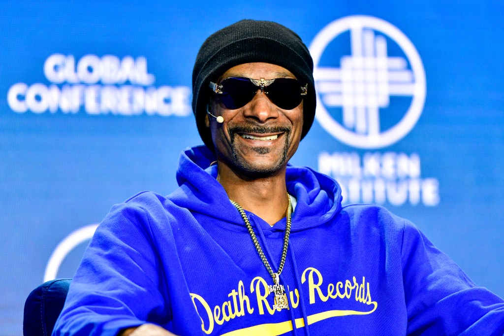 Snoop Dogg Loses Followers After Trump Performance