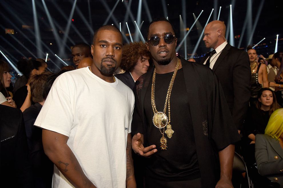 Kanye West and Sean "Diddy" Combs aka Puff Daddy pose together at the 2016 MTV Video Music Awards at Madison Square Garden on August 28, 2016 in New York City.