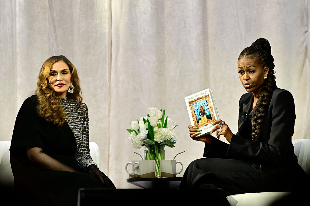"Tina Knowles sitting down with Michelle Obama"
