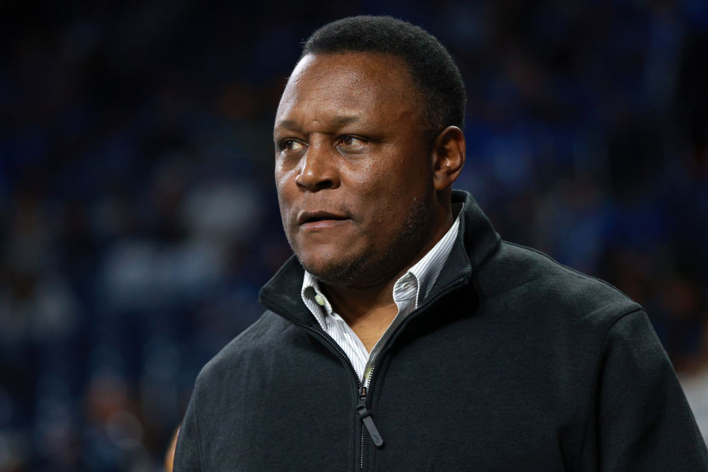 NFL Legend Barry Sanders Reveals He Suffered A Heart Attack Last Year