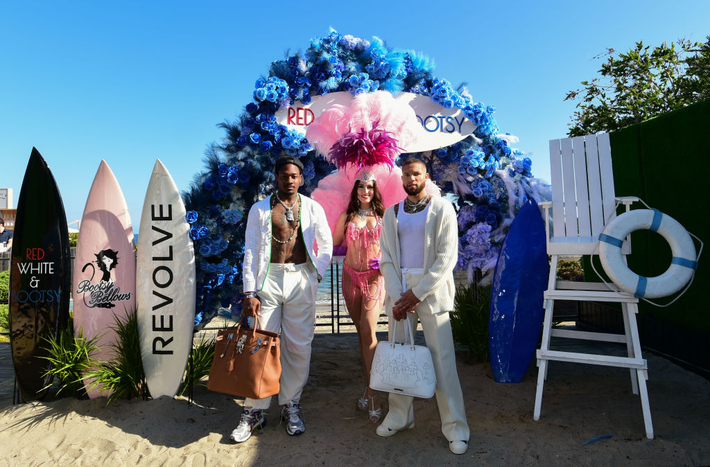 "stefon diggs sues influencer for SA allegations"